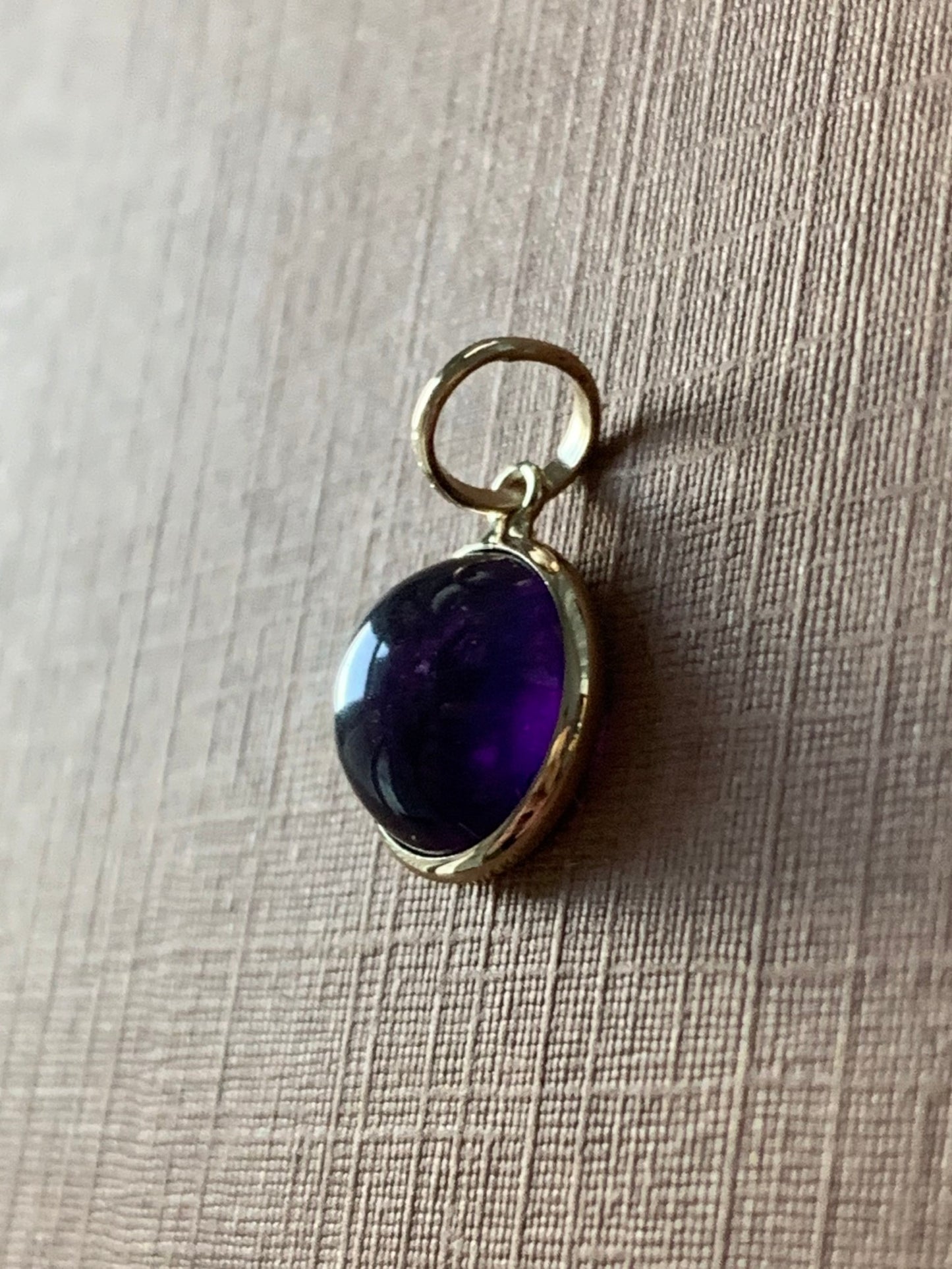 14k Solid Yellow Gold, Purple Amethyst Round Cabochon Mini Pendant