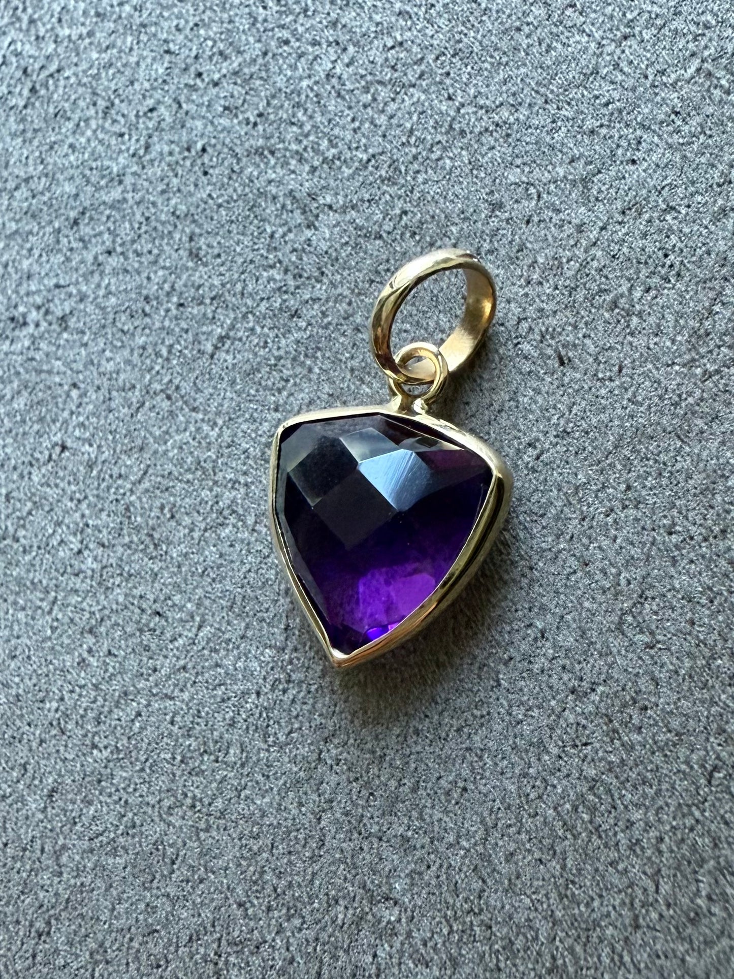 14k Solid Yellow Gold, Purple Amethyst Trillium Mini Pendant