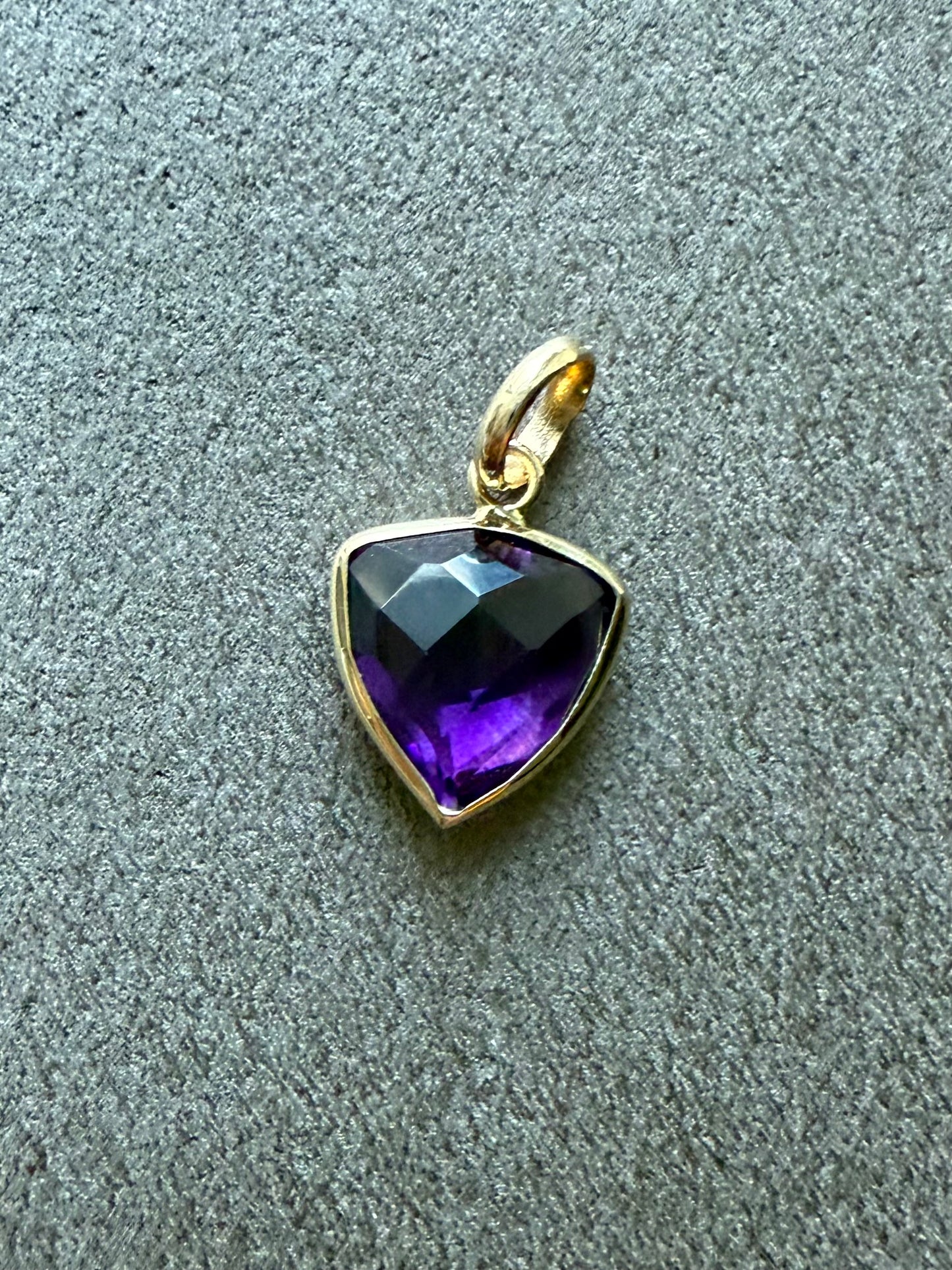 14k Solid Yellow Gold, Purple Amethyst Trillium Mini Pendant